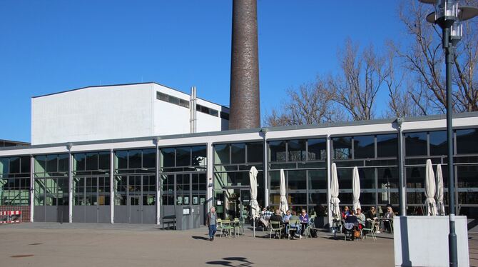 In der zweiten Runde der Pausa-Sanierung übernimmt ein Projektentwickler die Bogenhalle und das Verwaltungsgebäude.  FOTO: FÖRDE