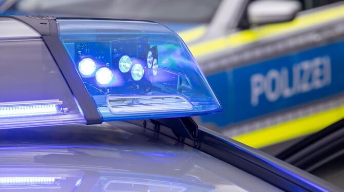 Polizei - Symbolbild Polizei - Symbolbild