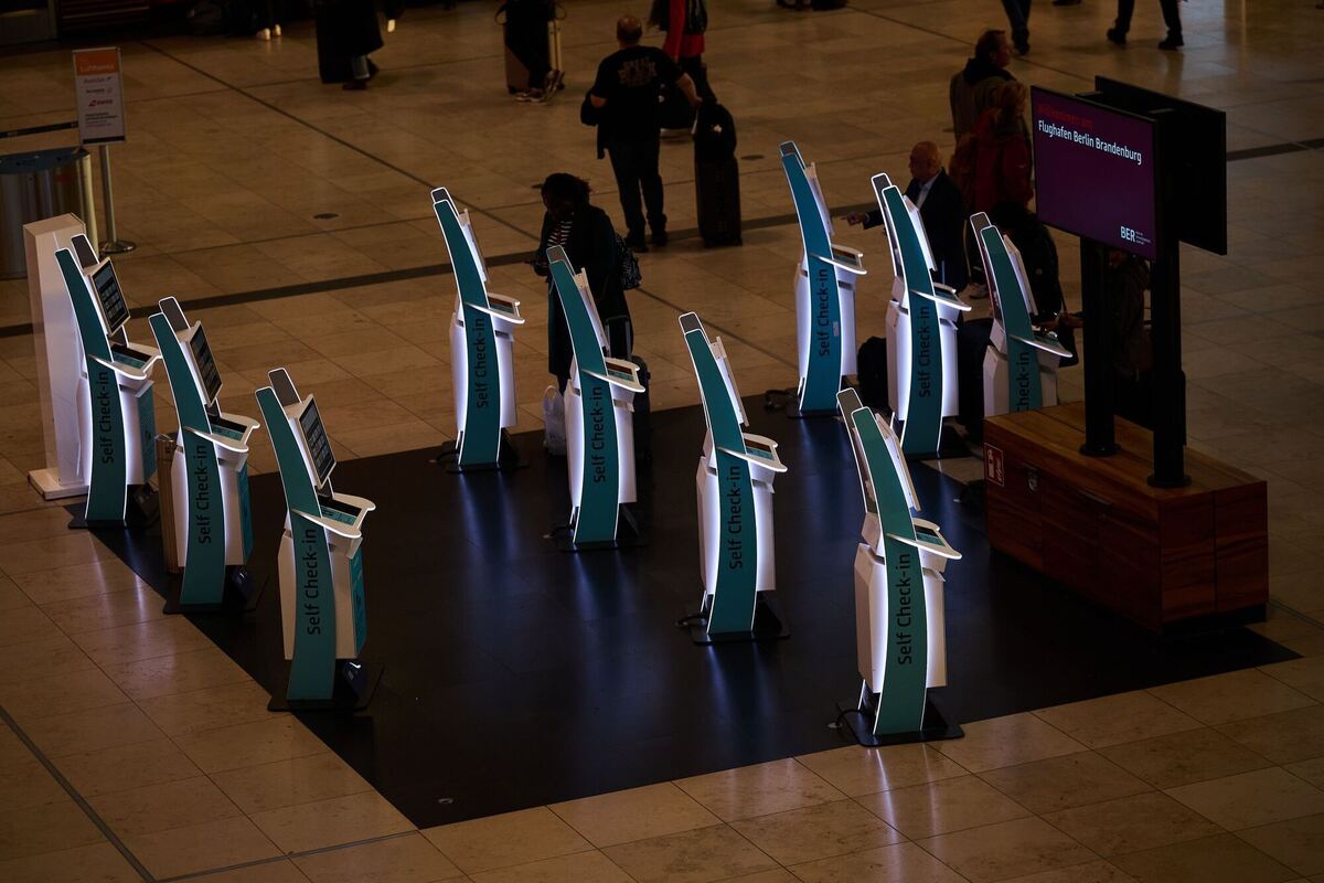 Nach dem Cyberangriff auf Flughäfen - BER Nach dem Cyberangriff auf Flughäfen - BER