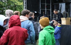 Die Nachfrage war groß nach Autogrammen von Ex-Profifußballer Manuel Bühler