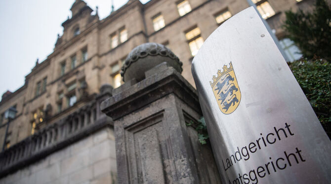 lsw, bwg Tübinger Therapeut soll Patientin während einer Therapie sexuell missbraucht haben. Der Berufungsprozess vor dem Tübinger Landge