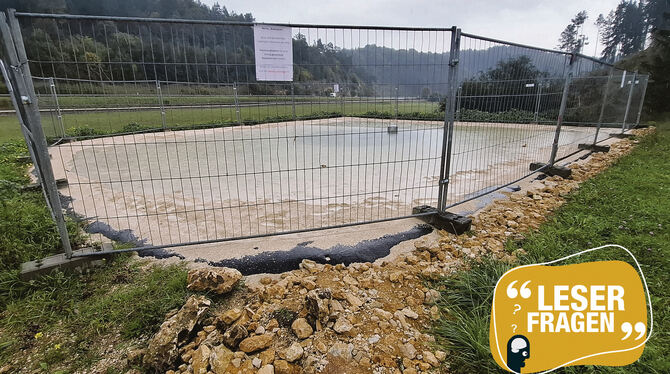 Kein Badeteich: Das Trinkwasserasphaltbecken wurde angelegt, um der Kreuzkröte ein Laichgewässer zu bieten.