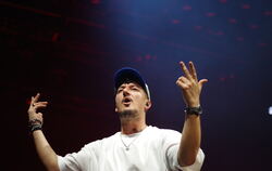 Heul doch mal, Junge! Rapper Montez in der Schleyerhalle.