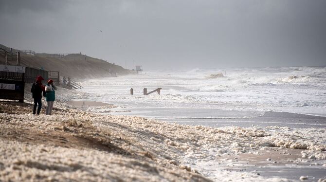 Sturmflut an der Nordsee - Insel Sylt Sturmflut an der Nordsee - Insel Sylt