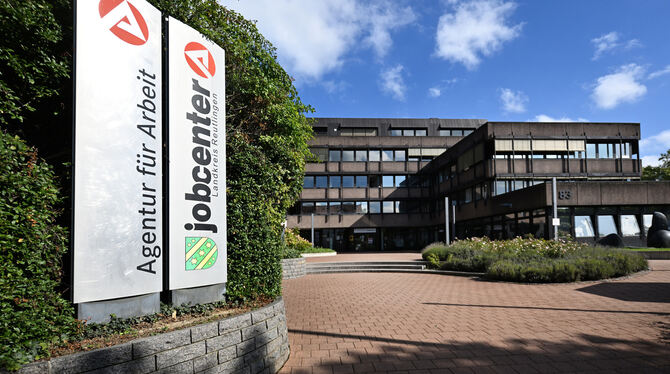 Agentur für Arbeit Auch das Jobcenter konnte dem jungen Mann aus der Ukraine bisher keine Ausbildungsstelle vermitteln.