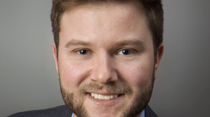 Christian Klinkhardt Christian Klinkhardt ist wissenschaftlicher Mitarbeiter des Instituts für Verkehrswesen am Karlsruher Institut für Technologie.