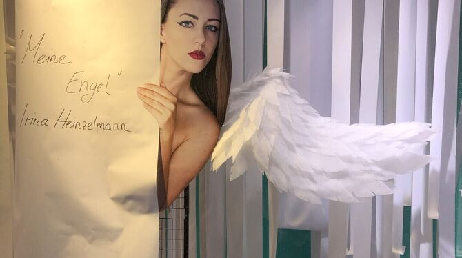 Irina Heinzelmann; Breuninger-Schaufenster; Fotografin; »Meine Engel« Die Installation »Meine Engel« von Irina Heinzelmann in einem der im Oktober von ihr gestalteten Breuninger-Schaufenster.