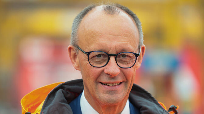 Kanzler Merz gilt als kalter Neoliberaler. Nun zeigte er öffentlich Gefühle. FOTO: STRANGMANN/DPA Kanzler Merz gilt als kalter Neoliberaler. Nun zeigte er öffentlich Gefühle. FOTO: STRANGMANN/DPA