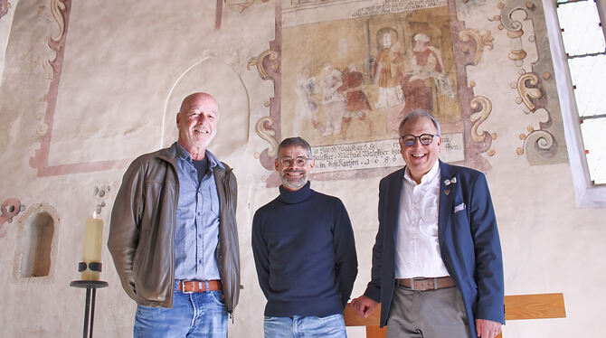 Stephanus-Kirche Sondelfingen, Programm Würdigten die Bedeutung der Kirche (von links) Kurt Ziegler, Mike Schenk und Oberbürgermeister Thomas Keck.