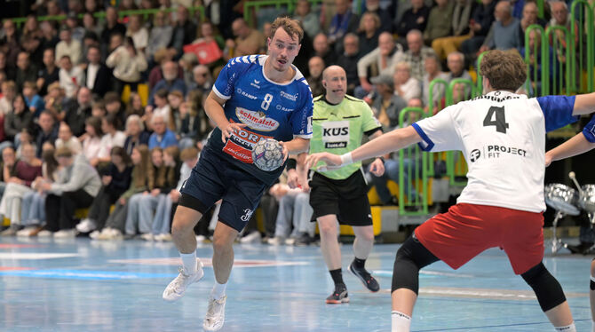 3. Liga, DHB, Handball, Maenner, Saison 2025/26 Bei Tim Hafner (mit Ball) gibt es eine Mini-Hoffnung auf einen Einsatz.