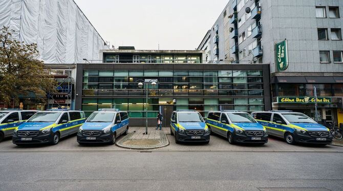 Ermittlungen gegen hessische Polizisten Ermittlungen gegen hessische Polizisten