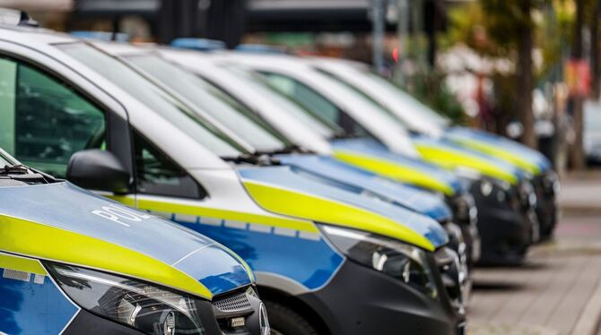 Ermittlungen gegen hessische Polizisten Ermittlungen gegen hessische Polizisten