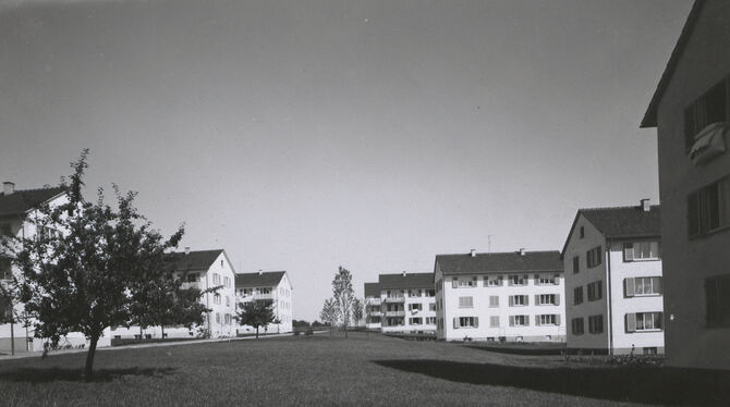 ·S 105/4 II Nr. 941/7A (um 1960 - GWG-Häuser) (Welche Siedlung wurde hier abgelichtet?) Um 1960: Wo stehen oder standen diese GWG-Häuser?