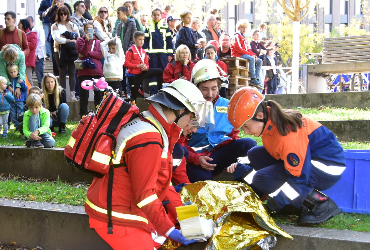 1 Hilfsorganisations-Nachwuchs Hand in Hand FOTO MEYER
