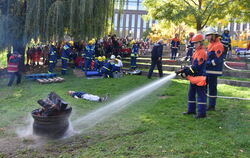 Beim Reutlinger Sicherheitstag präsentierten sich auch die Jugendorganisationen von THW, Feuerwehr und DRK mit einer gemeinsamen