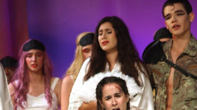 Opera Laiblin, Orpheus in der Unterwelt, Eszter Gyüdi Hier hat Eszter Gyüdi als Göttin Diana ihren Auftritt.