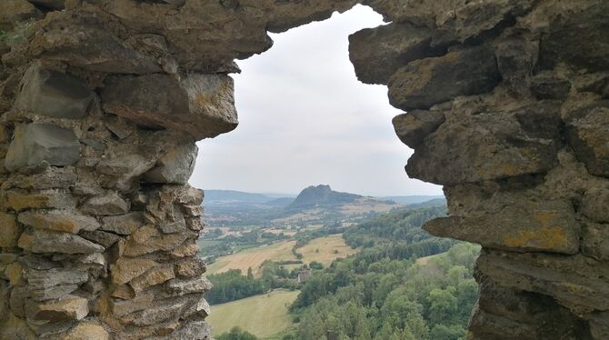 Blick vom Hohenkrähen zum Hohentwiel