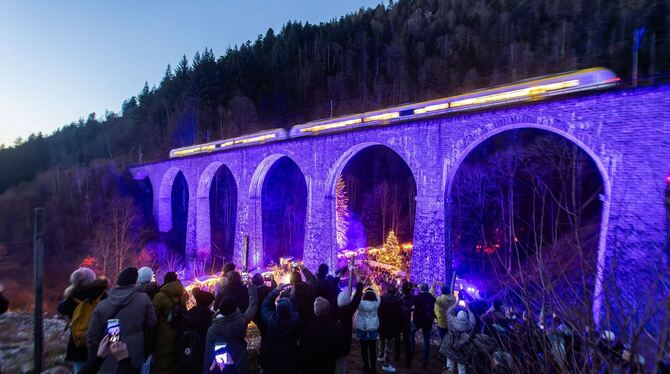 Weihnachtsmarkt in der Ravennaschlucht Weihnachtsmarkt in der Ravennaschlucht