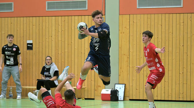 Fasste sich ein Herz und traf: Moritz Bader.  FOTOS: BAUR