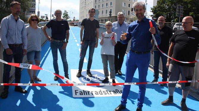 radbrücke Boris Palmer bei der Einweihung der Radbrücke über die Steinlach.