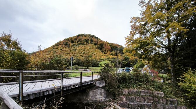 Elsachbrücke Die Brücke über die Elsach zwischen Waldkindergarten »Täleshüpfer« und Schützenhaus wird abgerissen und erneuert.