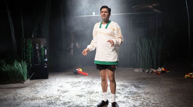 Theater Bremen - Der Zauberer von Öz – Eine Fußballtragödie" Theater Bremen - Der Zauberer von Öz – Eine Fußballtragödie"