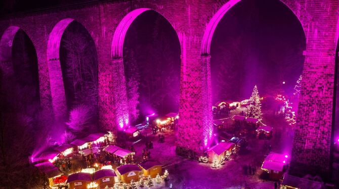 Start des Weihnachtsmarkts in der Ravennaschlucht