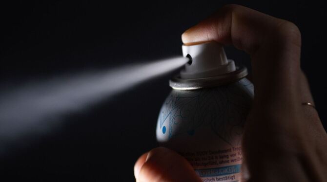 Illustration - Deospray Illustration - Deospray