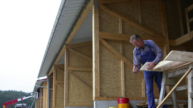 Eine neue Schuppenanlage - ähnlich wie hier in  Gomaringen -  soll in Gächingen nicht nur privilegierten Landwirten, sondern auc