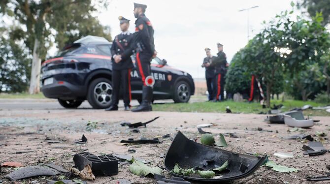 Anschlag auf Auto eines italienischen TV-Journalisten Anschlag auf Auto eines italienischen TV-Journalisten
