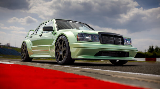 Kann auch E-Fuel tanken: Der HWA EVO.