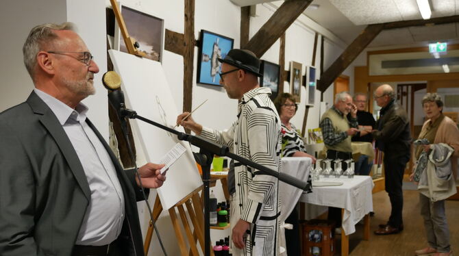 Achim Scherzinger begrüßte die Gäste zur Feier des 25-jährigen Bestehens des S-Hauses als Vorsitzender des Trägervereins "Bürger