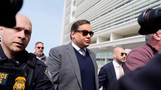 Ehemaliger US-Abgeordneter Santos vor gericht Ehemaliger US-Abgeordneter Santos vor gericht