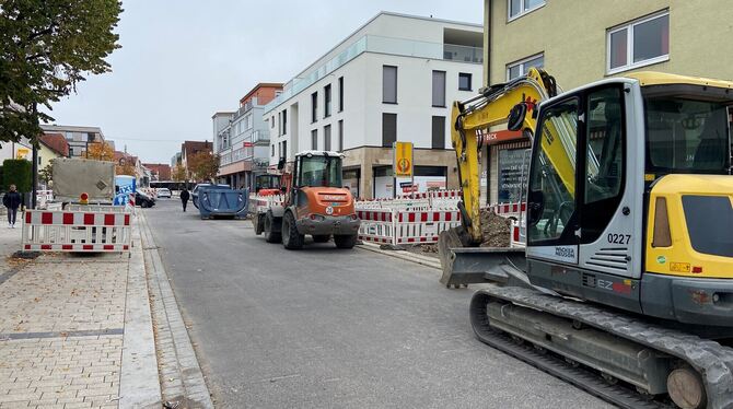 Die Innenstadt im Blick: Während in der Bahnhofstraße bereits am dritten Sanierungsabschnitt gebaut wird, hat die Stadt zwei Imm