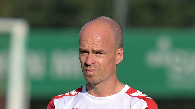 TSG-Trainer Michael Frick sieht Chancen von seinem Team, aber keine Tore. FOTO: BAUR TSG-Trainer Michael Frick sieht Chancen von seinem Team, aber keine Tore. FOTO: BAUR