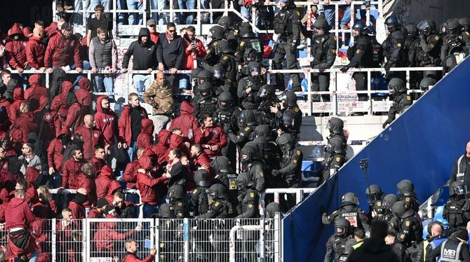 Karlsruher SC - 1. FC Kaiserslautern Karlsruher SC - 1. FC Kaiserslautern