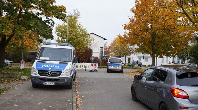 Sperrung nach Bombenfund - 3.200 Menschen betroffen Sperrung nach Bombenfund - 3.200 Menschen betroffen