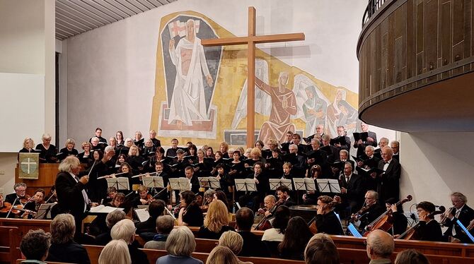 Emotionaler Dirigent: Martin Künstner in der Auferstehungskirche