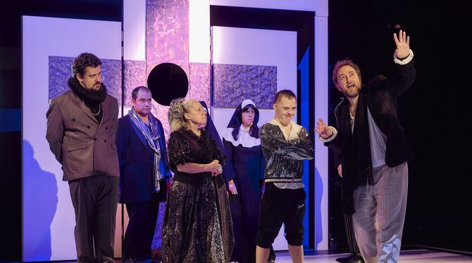 Ein Bild der Gesellschaft: Aaron Smith, Eugen Blum, Roswitha John, Anne-Kathrin Killguss, Andrea-Sophie Richter, Elias Rauscher