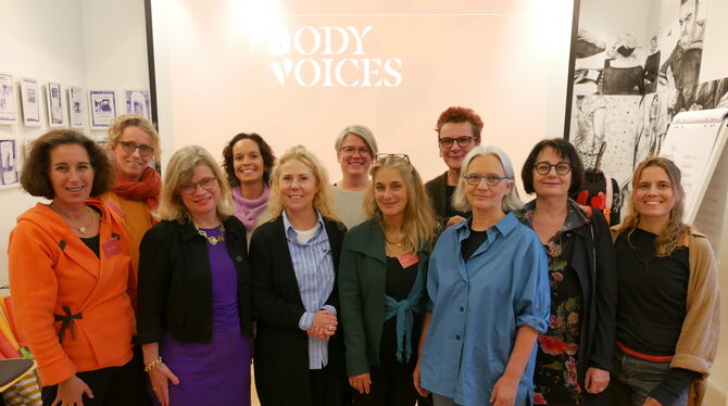 Tübingen Body Voices Das Therapeutinnen- und Organisatorinnen-Team des »Body-Voices«-Workshops zeigte sich hoffnungsvoll, dass sie 30 Betroffenen sex