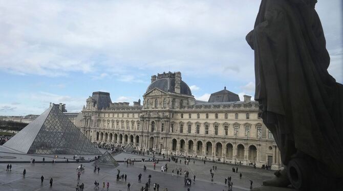 Louvre in Paris Louvre in Paris
