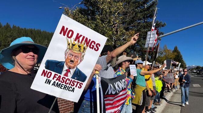 »No Kings« Demonstrationen - Truckee »No Kings« Demonstrationen - Truckee