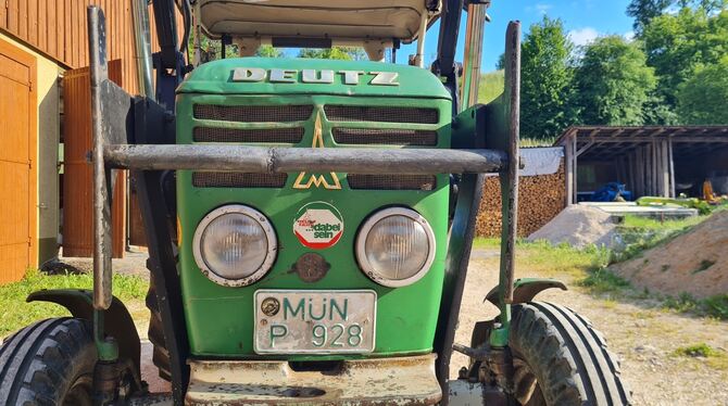 Auf der Alb gibt es noch alte Traktoren mit MÜN-Kennzeichen aus der Zeit vor der Gemeindereform 1973. Sie genießen Bestandsschut