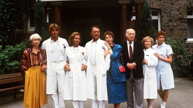 Umfrage zu bestem Fernseh-Jahrzehnt - Schwarzwaldklinik Umfrage zu bestem Fernseh-Jahrzehnt - Schwarzwaldklinik