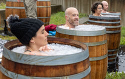 Eisbaden ist fester Bestandteil des Biohacking. Und es ist durchaus empfehlenswert zur Gesundheitsförderung, sagt die Tübinger M