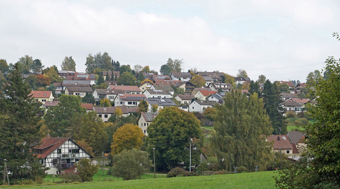In Gomadingen und den Ortsteilen gibt es 366 Haushalte mit Ölheizungen, die drei viertel der Emissionen in der Gemeinde verursac In Gomadingen und den Ortsteilen gibt es 366 Haushalte mit Ölheizungen, die drei viertel der Emissionen in der Gemeinde verursac