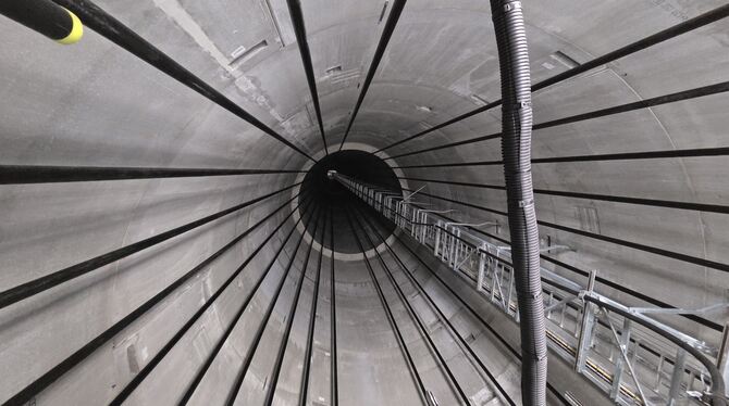 Magolsheim Windkraft Blick ins Innere eines Enercon-Windrades