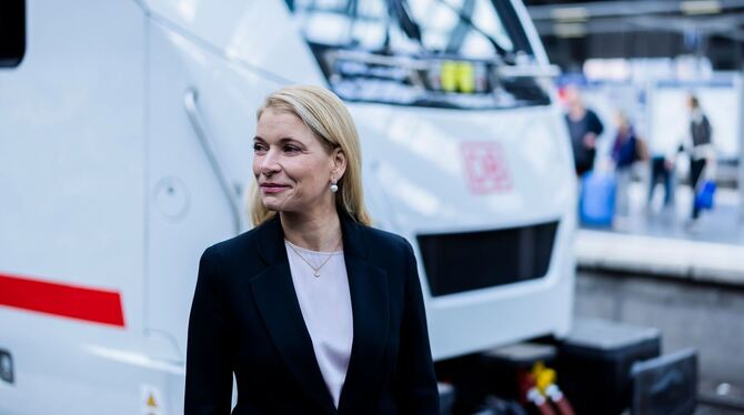 Bahnchefin Palla Bahnchefin Palla