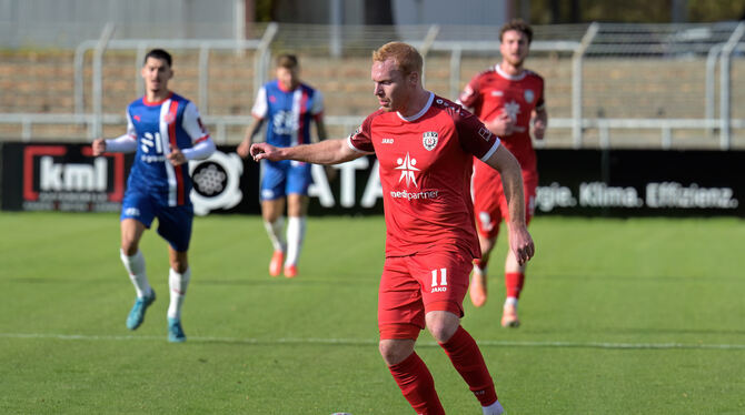 Leander Vochatzer muss im Spiel gegen Hollenbach eine Schippe drauflegen.