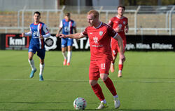 Leander Vochatzer muss im Spiel gegen Hollenbach eine Schippe drauflegen.